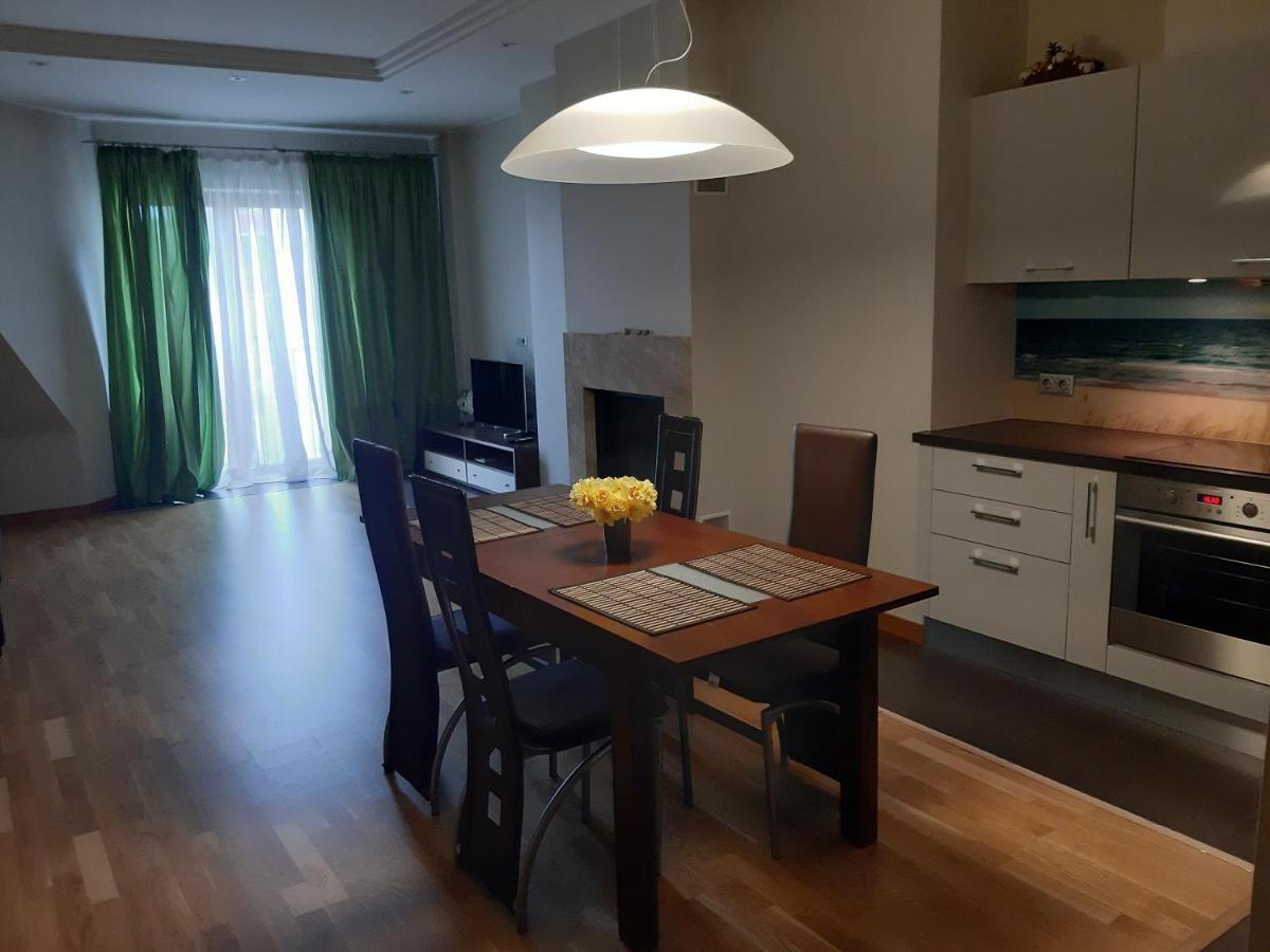 Kungu 25 Oldtown & Free Parking Apartment Riga Exterior photo